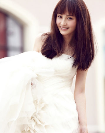 陈紫函被男星揩油事件_女明星被狂吃豆腐_女星拍床戏被揩油经历